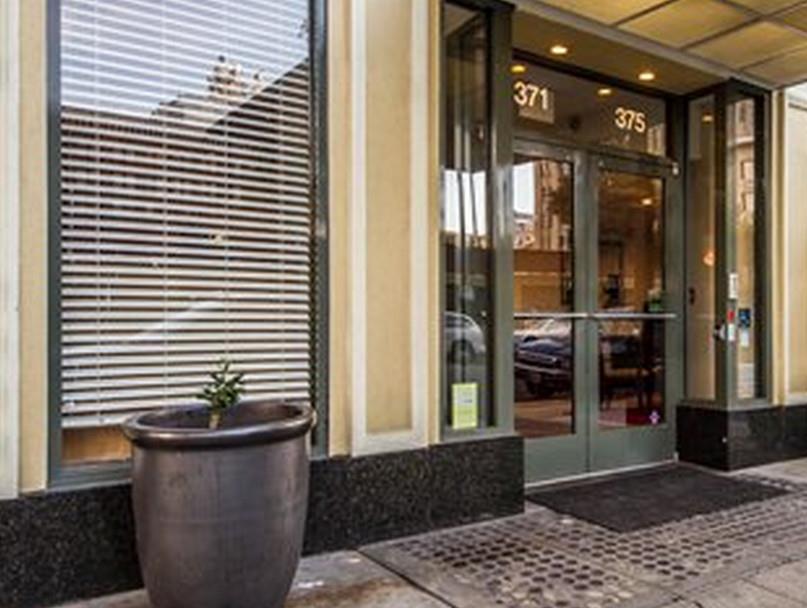 Ramada By Wyndham Oakland Downtown City Center Exterior foto